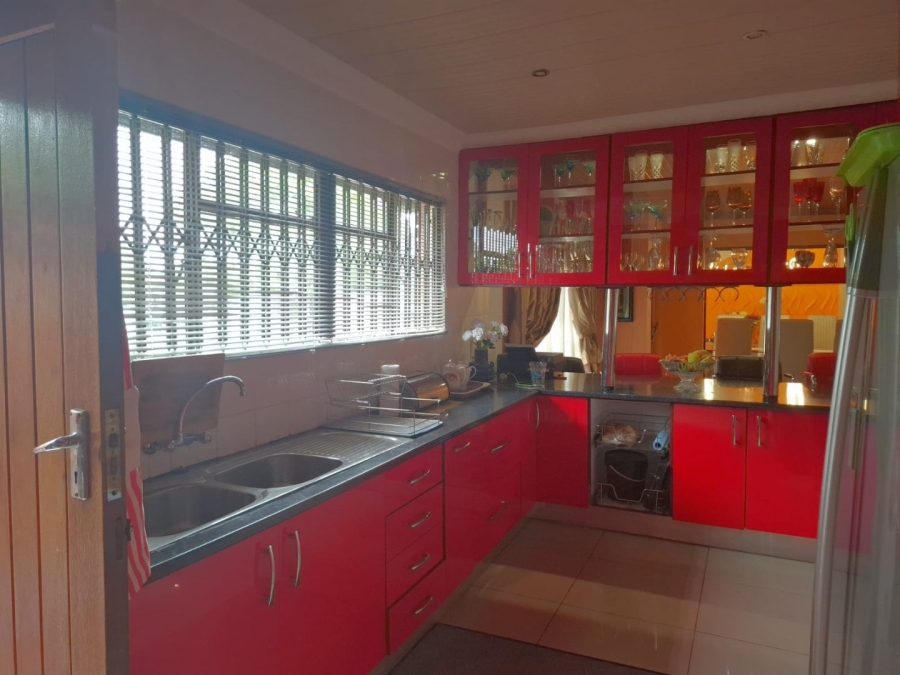 5 Bedroom Property for Sale in Fichardt Park Free State